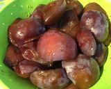 Une image de l'étape 1 de Gâteau léger aux prunes d'ente et vanille.