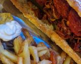 عکس مرحله 13 از دستور ساندویچ سوسیس بندری 🌭