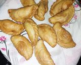 A picture of step 6 of Flaky mawa Gujhiya.