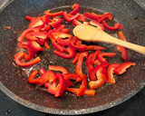 Foto del paso 4 de la receta: Macarrones con lomo y espárragos