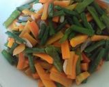 Foto langkah ke 4 dari resep Kacang panjang wortel.