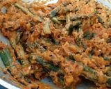 A picture of step 8 of Achari Dahi Bhindi.