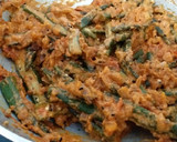 A picture of step 8 of Achari Dahi Bhindi.