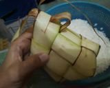 Foto langkah ke 4 dari resep KeTupat Rebus Praktis.