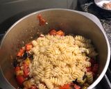 Foto del paso 4 de la receta: Pasta corta con berenjenas y tomate