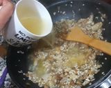 Foto del paso 3 de la receta: Risotto de setas 🍛🍄
