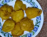 A picture of step 3 of Potato round pakoray.