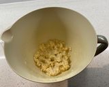 A picture of step 3 of Spinatknödel with Parmesan (Spinach Dumpling).