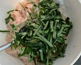 Hình bước làm 2 của món Ức gà cuốn lá lốt eatclean