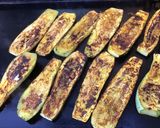 Une image de l'étape 8 de Courgettes vertes et blanches marinées tomates moutarde romarin grillées (recette plancha).