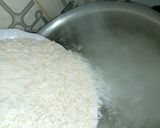 A picture of step 2 of Mashed rice with miyan kubewa.