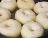 Foto langkah ke 7 dari resep #61. Donat Labu Kuning Empuk (Eggless).