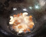 A picture of step 1 of Samolina Upma.