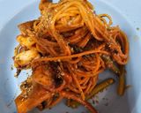 Foto del paso 8 de la receta Spaguetini con salsa de cebolla y pimiento rojo