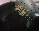 கோதுமை மாவு மிளகு காராசேவ்..(wheat pepper kara sev recipe in tamil) ரெசிபி ஸ்டேப் 3 புகைப்படம்