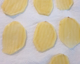 Foto del paso 5 de la receta: Patatas crujientes con salsa brava