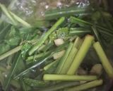 A picture of step 3 of Lemon Grass Mint Tea.
