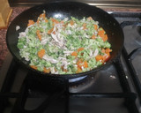 Foto del paso 3 de la receta: Cuscús de Brócoli con Pollo cocido y curry