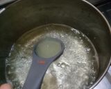 A picture of step 3 of Cornflour ka Halwa.