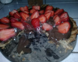 Foto del paso 2 de la receta: Tarta de frutillas y crema de cacao amargo!!!