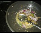 A picture of step 2 of Butter Hot veg noodles.