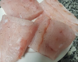 Foto del paso 1 de la receta: Filete de robalo en salsa de ají, curry y 🥥