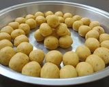 A picture of step 5 of Ladudi Prasad For My Bal Gopal 🙏🙏 (Banta Goli).