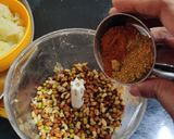 मिक्स स्प्राउट कटलेट (mix sprout cutlet recipe in marathi) रेसिपी स्टेप 2 फोटो 