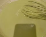 Foto langkah ke 5 dari resep Roti Gulung Crispy Vla Matcha.