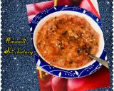 A picture of step 2 of Mandi ki chutney / salata hara /Arabic dip.