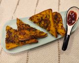 A picture of step 3 of Crispy toast made with leftover chana dal.