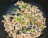 Foto langkah ke 2 dari resep Nasi goreng praktis.