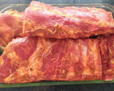 Foto del paso 5 de la receta: Costillas ibéricas adobadas asadas con guarnición