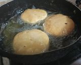 A picture of step 5 of Rajasthani Mawa kachori.