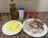 Foto del paso 1 de la receta Merluza con patatas langostinos y calamares