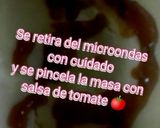 Foto del paso 4 de la receta: Pizza con piña y pimiento en microondas