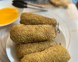 A picture of step 7 of Keto corndog.