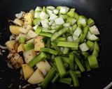 A picture of step 2 of Mixed vegetable with Malabar spinach.