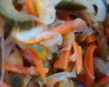 Foto del paso 3 de la receta: Ensalada de spaguettis y verduras salteadas 🍝