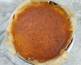 Foto langkah ke 6 dari resep Burnt Cheesecake.