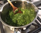 Une image de l'étape 6 de Sauce verte aux fanes de radis et herbes aromatiques.