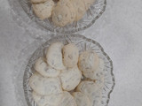 شیرینی گردویی
