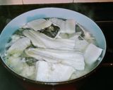 Foto del paso 3 de la receta: Bollos de bacalao (bolinhos de bacalhau)