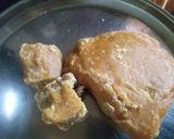 A picture of step 1 of Puffed rice chikki.