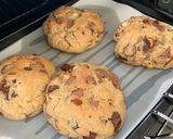 Foto langkah ke 9 dari resep Chocolate Chip Cookies.