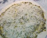 Foto del paso 2 de la receta: Palmeritas al pesto con pimientos