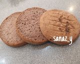 عکس مرحله 5 از دستور کیک اسفنجی شکلاتی (بدون بکینگ پودر و روغن)