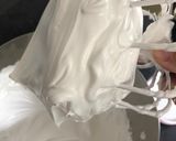Pas rețetă Ruladă de bezea cu cremă de mascarpone și curd de lămâie! 2 fotografie