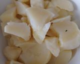 Foto del paso 2 de la receta: Patatas con perejil y pistacho