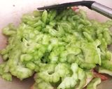 Foto langkah ke 3 dari resep Tumis Pare Udang.